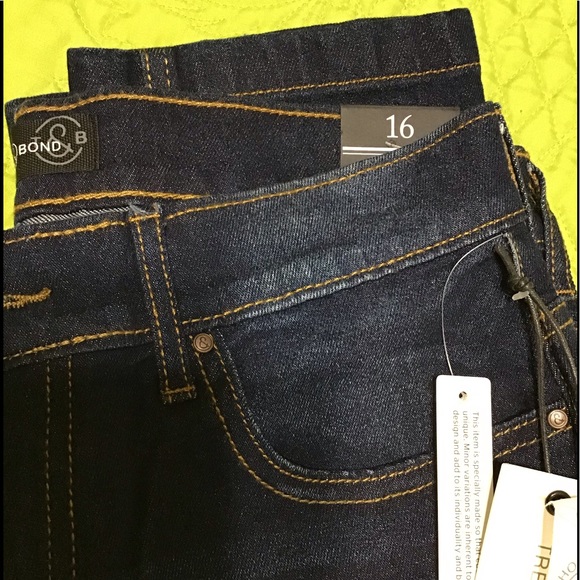 Jeans - Picture 3 of 3